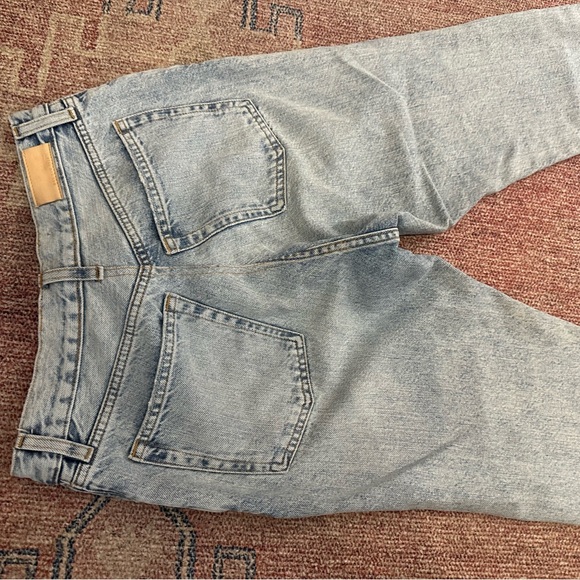 MNG by Mango high waist straight leg crop jeans light wash size 6 frayed hem - Picture 8 of 12